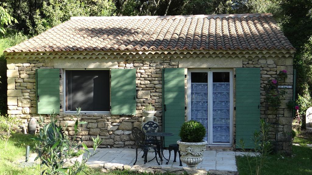 Villa Le Mazet à Remoulins Extérieur photo